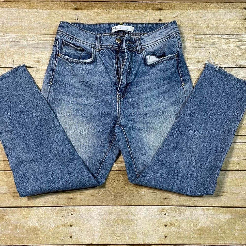 Zara women’s high waisted jeans